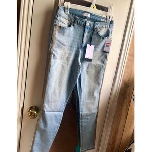 BRAND NEW! Light wash gold detail jeans